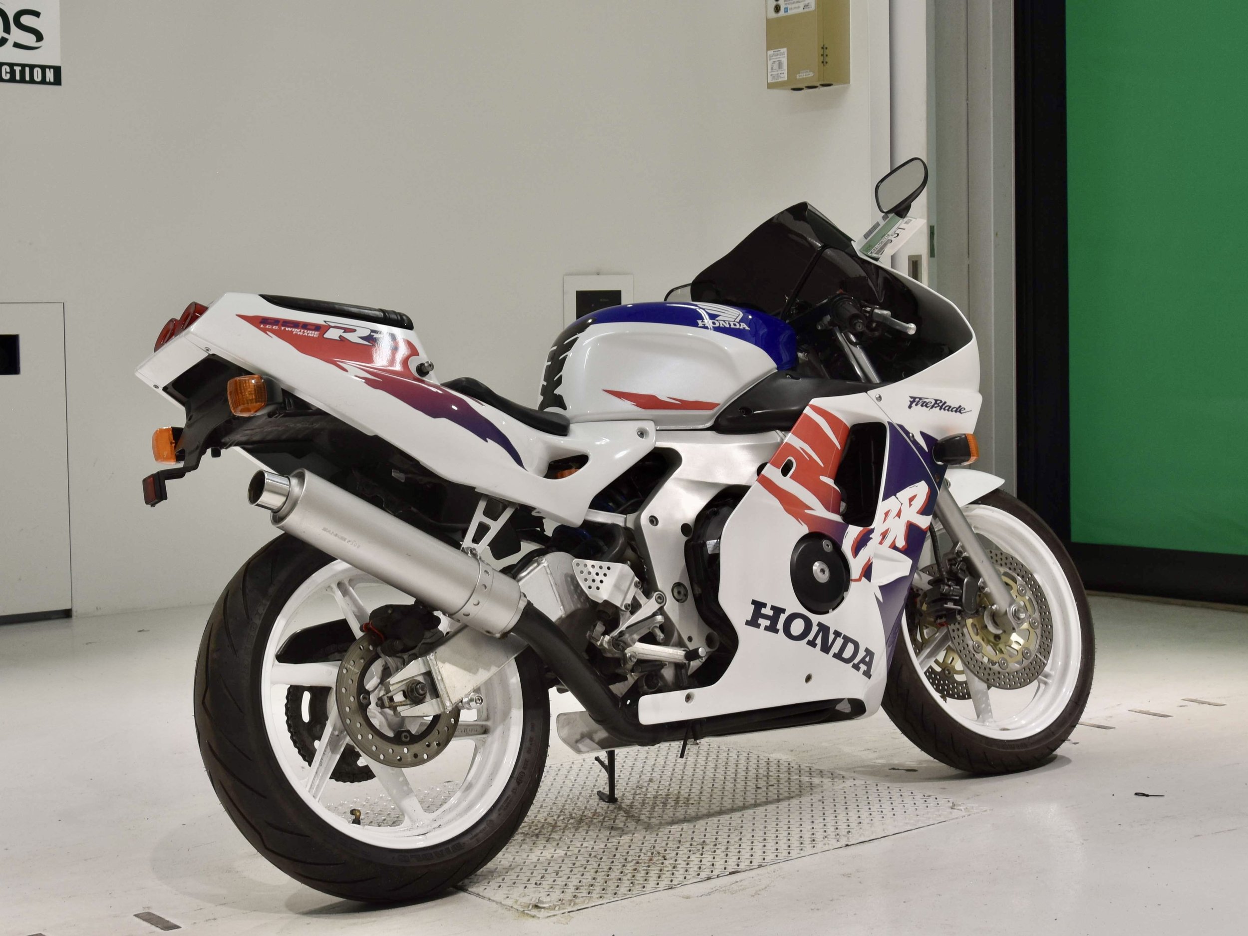 Moto2 Imports